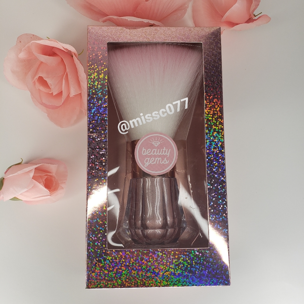 Beauty Gem Body and shimmer Brush